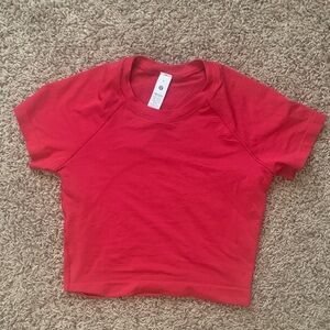 Lululemon Athletica cropped swiftly